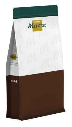 ถุงผลิตภัณฑ์ Master Martini "Shine" ส่วนบนสีเขียวเข้ม ส่วนกลางสีขาวมีโลโก้ ส่วนล่างสีน้ำตาล